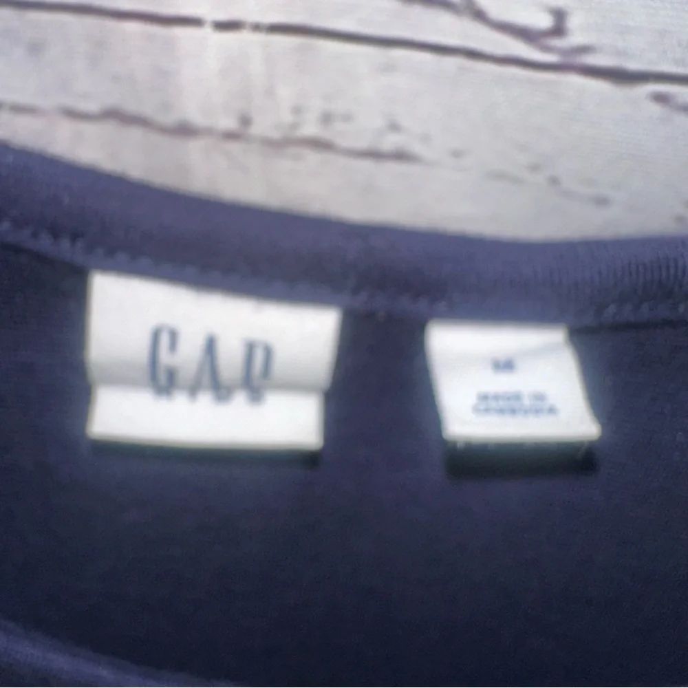 GAP navy heart